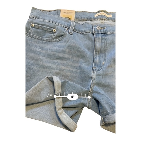 Levi's Women's Mid Length Shorts Indigo Light Wash Size 34 NWT Cuffed Flawed - Picture 7 of 8